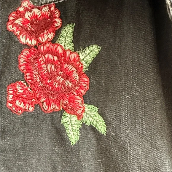 Guess Charcoal Shirt with Bold Red Label - Picture 3 of 7